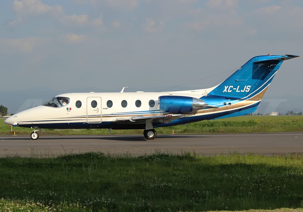Beechjet 400
